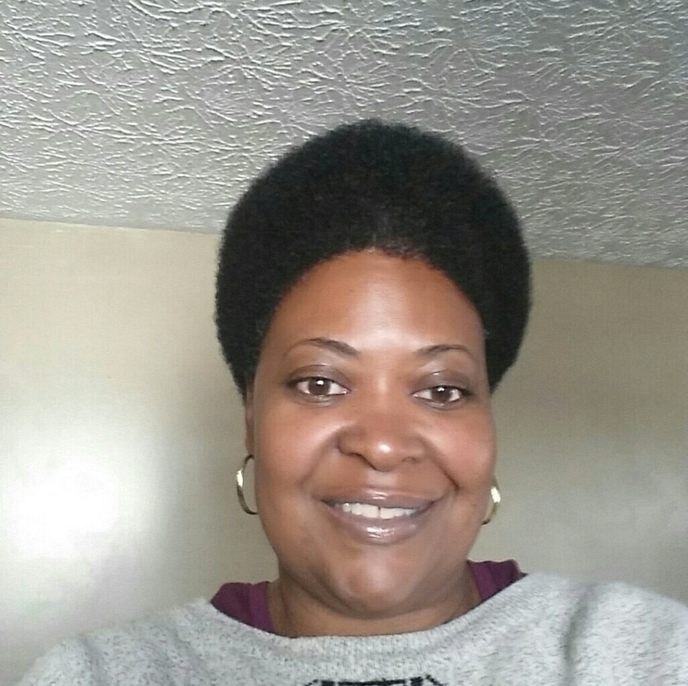 Meet your Posher, Yvette